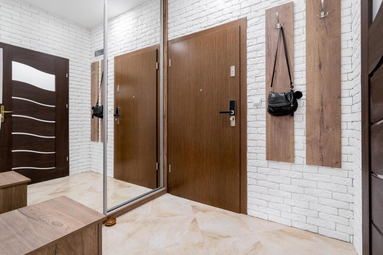 Apartament G11 Z Miejscem Parkingowym Torun Exterior foto